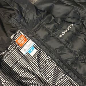 Nwt columbia jacket size M in womans black